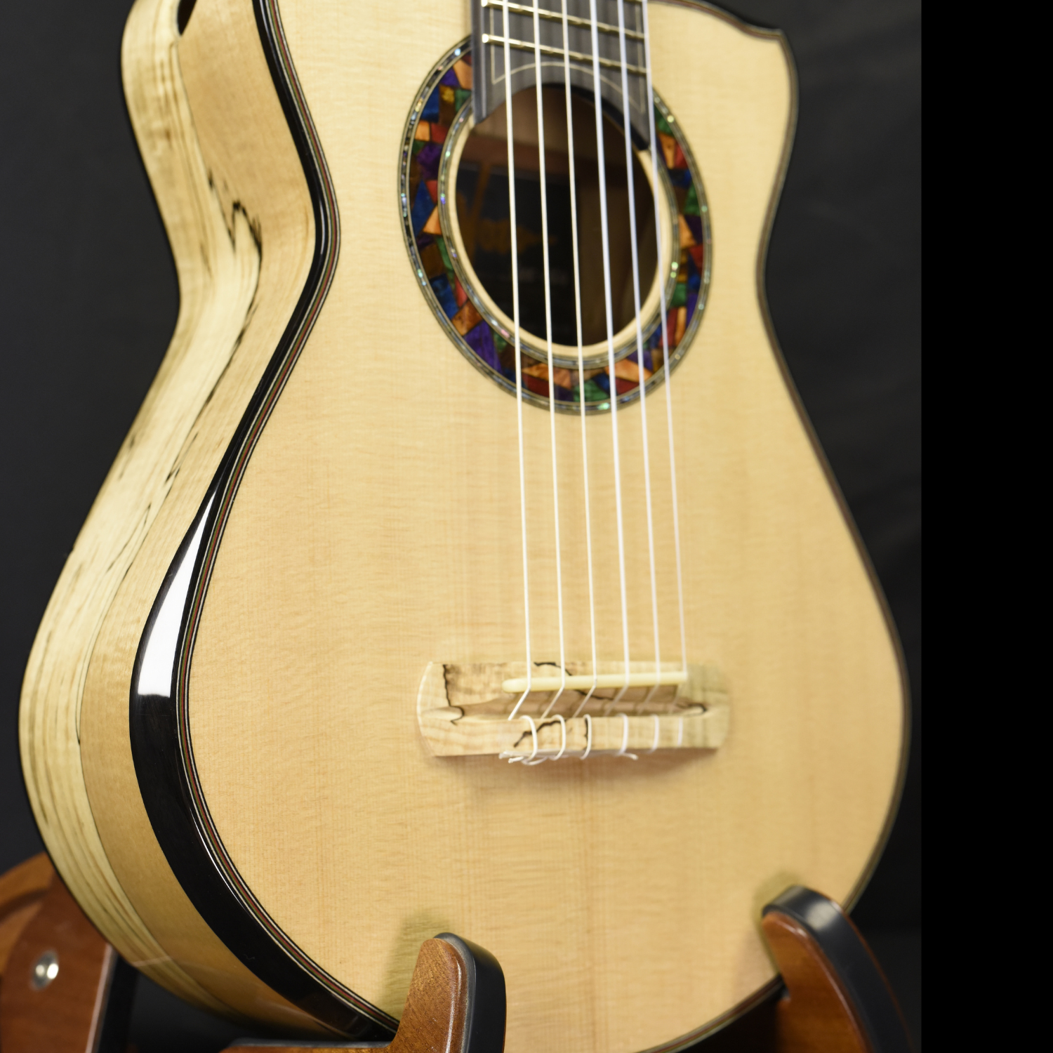 Green Label | Guitarlele Sitka Spruce Flamed Maple